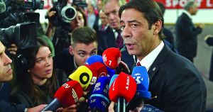 O campeonato do Benfica não é ganhar ao Sporting