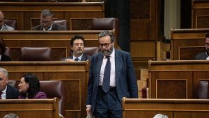 Armengol advierte al diputado de Vox expulsado de sanciones más contundentes si reincide y plantea endurecer el reglamento del Congreso