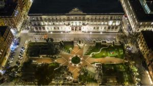 Spie, fondi riservati e cinquecento intercettazioni illegali: il caso Del Deo