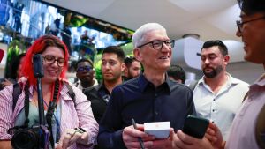 Tim Cook’s Farewell Letter Just Revealed His Most Important Leadership Habit