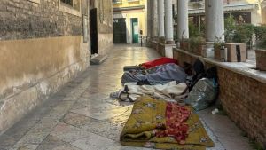 Caso Dal Negro, i senza fissa dimora ospitati in hotel