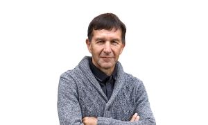 Zakaj Janez Janša rine v manjšinsko vlado