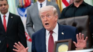 La locura se vuelve en contra de Trump