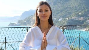 Blogcu Viktoria Bonya, Putin’i sıkıştırıyor