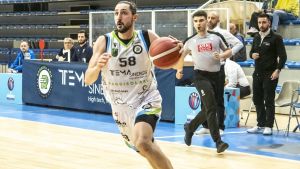 Tema, un finale da scrivere. Subito l’ostacolo Chiusi