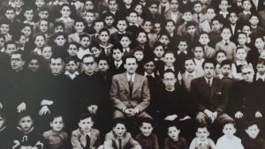 Se enteró del nacimiento de su hijo por un telegrama y fue el primer maestro seglar del Corazón de María: la llamativa historia del gijonés Alfonso Domínguez-Gil