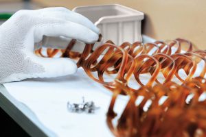 La empresa detrás de Ray-Ban se acerca a un punto clave en bolsa