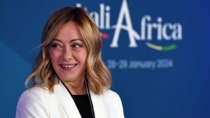 L'erede di Mattei diffida Meloni: 