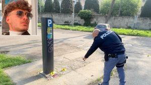 L’amico di Gabriele Vaccaro grave per un fendente che gli ha lesionato il polmone: ora il 16enne è accusato anche di tentato omicidio