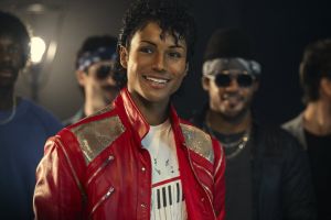 Waarom in de nieuwe film over Michael Jackson geen enkele verwijzing naar kindermisbruik zit