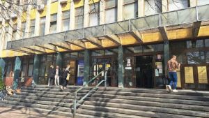 Osnovni sud u Novom Sadu odbio žalbu: Dvojica aktivista zborova ostaju u pritvoru