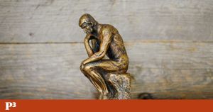 Ninguém te paga para pensares