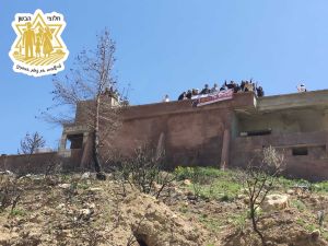 Dozens of settler activists cross into Syria and Lebanon, are escorted out by IDF