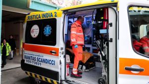 Cade dalla bici, attimi di paura per una bambina di 7 anni: ricoverata in ospedale, è grave