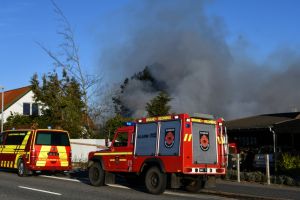 Lige nu: Brand i hus giver kraftig røgudvikling - luk døre og vinduer
