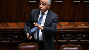 La Camera approva il decreto sicurezza. Venerdì un Cdm per il decreto correttivo sui rimpatri