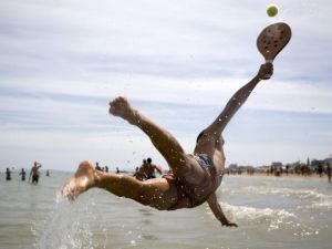Al via la stagione balneare a Napoli, ecco i tratti «eccellenti» e i divieti