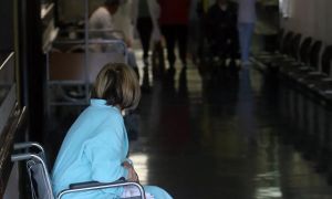 Novi paket pravil bolniške: obvezni pregledi