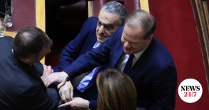 Αμετανόητοι! Το ρουσφέτι και τα μάτια τους…