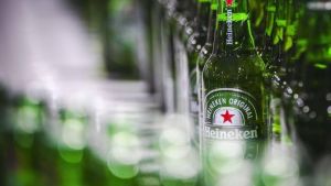 Heineken verkoopt weer meer bier na moeizaam jaar