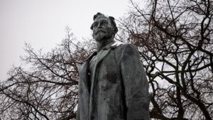 Poetin vereert leider Rode Terreur: opleiding geheime dienst FSB krijgt de naam van ‘IJzeren Feliks’