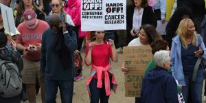 Trump Joins the War on Cancer... on the Side of Cancer