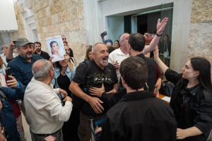 Bedlam erupts in Supreme Court as pro-government activists try to force their way into Oct. 7 inquiry hearing