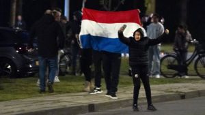 Loosdrecht de dag na de rellen. ‘Ik heb liever even onrust dan een azc’