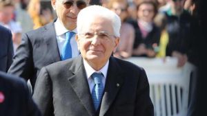 Mattarella a San Severino, Tricolore alle finestre: “Una giornata storica”