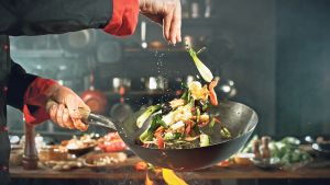 Yemeklerde tuz kullanmayı bilmiyoruz