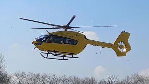 Giovane operaio ustionato da una fiammata