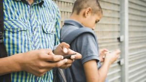 Ecco perché i social network perché possono diventare una prigione per i più giovani (e non solo)