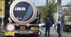 Revolucija na pumpama! EU planira uvesti jeftino E20 gorivo. Ovo su detalji