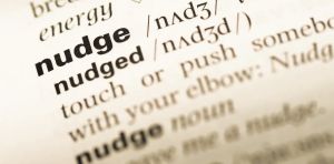 « Nudges » et « boosts » : comment s’articulent‑ils ?