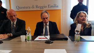 Reggio, maxi furto di farmaci oncologici: sei misure cautelari