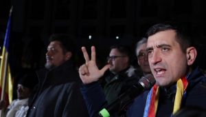 Desničarski političar blizak Trampu ubedljiv u anketama: Vlada u Rumuniji pred raspadom
