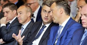 U četvrtak smo dobili definitivnu potvrdu da je članska iskaznica HDZ-a najvažniji papir u državi