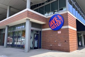 Dave and Buster's sets opening date for prime Bay Area waterfront location