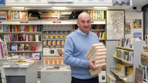 Dagli inizi come ambulanti al negozio del Rondò, la libreria Tarantola chiude dopo 167 anni di storia