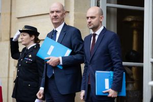 Quatorze ministres millionnaires, un patrimoine moyen d’1,5 million d’euros au Conseil des ministres… La France dirigée par un gouvernement de classe