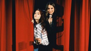 Anna Folzi e Margherita Pontecorvo, il debutto di Teatrino Birrino: le due content creator insieme sul palco a Milano