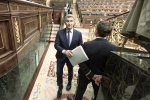 Más espuma que líquido en el vaso de Feijóo