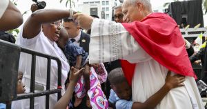 Oduzme li se i papi pravo da brani mir, svijet će uistinu biti prepušten 'šačici tirana'