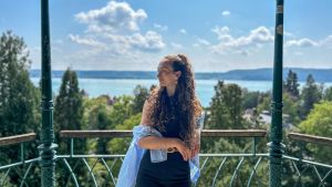 Meryem ist Nanny: „Ich habe die Kreditkarte der Eltern auf dem Handy