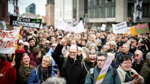 I tager fejl: Besparelserne blev ikke klappet af i et lukket politisk rum på få timer