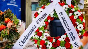 Strage di Crans, la Svizzera vuole dall’Italia 108mila euro di spese mediche: “Rimborsateci i ricoveri”. Meloni: richiesta ignobile