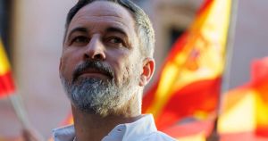 El espaldarazo a Vox que esconden los pactos con el PP: 48.000 euros y más peso en el Senado
