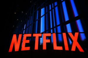 Netflix vs Disney+ vs Paramount+: Netflix Poised to Dominate Streaming Wars in 2026