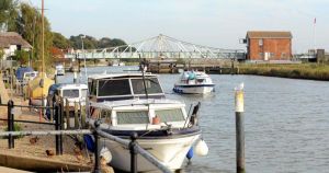 Monthly payments 'would reduce strain' on boaters, group says