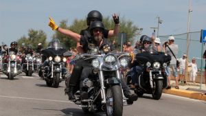 Migliaia di moto pronte all’invasione: si parte giovedì, sarà rock fino a sabato